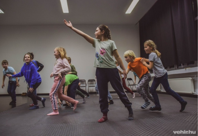 Új teremben, új módszerekkel dolgozik a Pannon Színitanoda